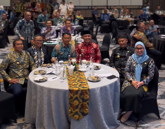 Wali Kota Banjarbaru Hadiri High Level Meeting TPID se-Kalsel: Jaga Stabilitas Harga Menjelang Nataru