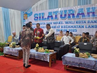 Ekspose 100 Hari di Kecamatan Landasan Ulin, Wartono Terima Proposal Warga