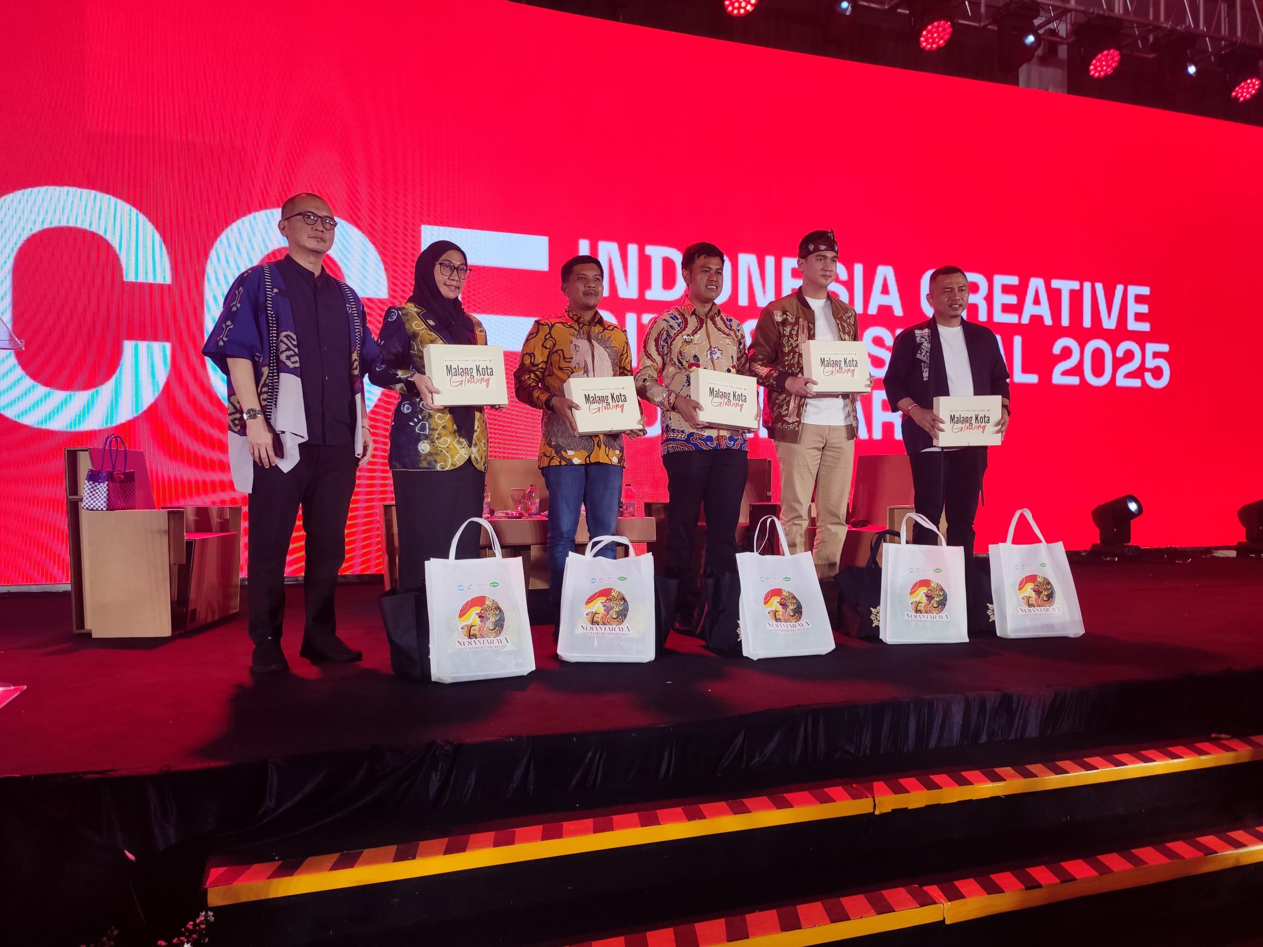 Wali Kota Banjarbaru Membawa Konsep Aero City ke ICCF 2025