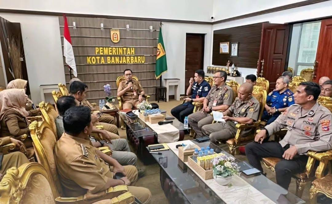 Sekda Banjarbaru Pimpin Rakor Penertiban Pergantian Tahun, Tekankan Kesiapsiagaan dan Empati Sosial