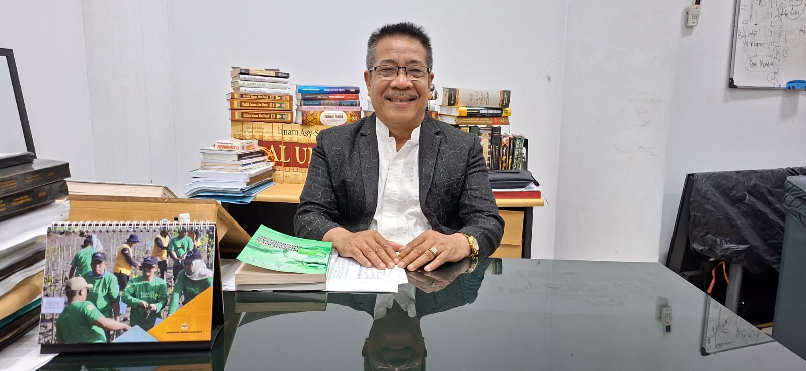 Posyandu Tanpa Dinding dan Ilmu yang Tunduk pada Iman
