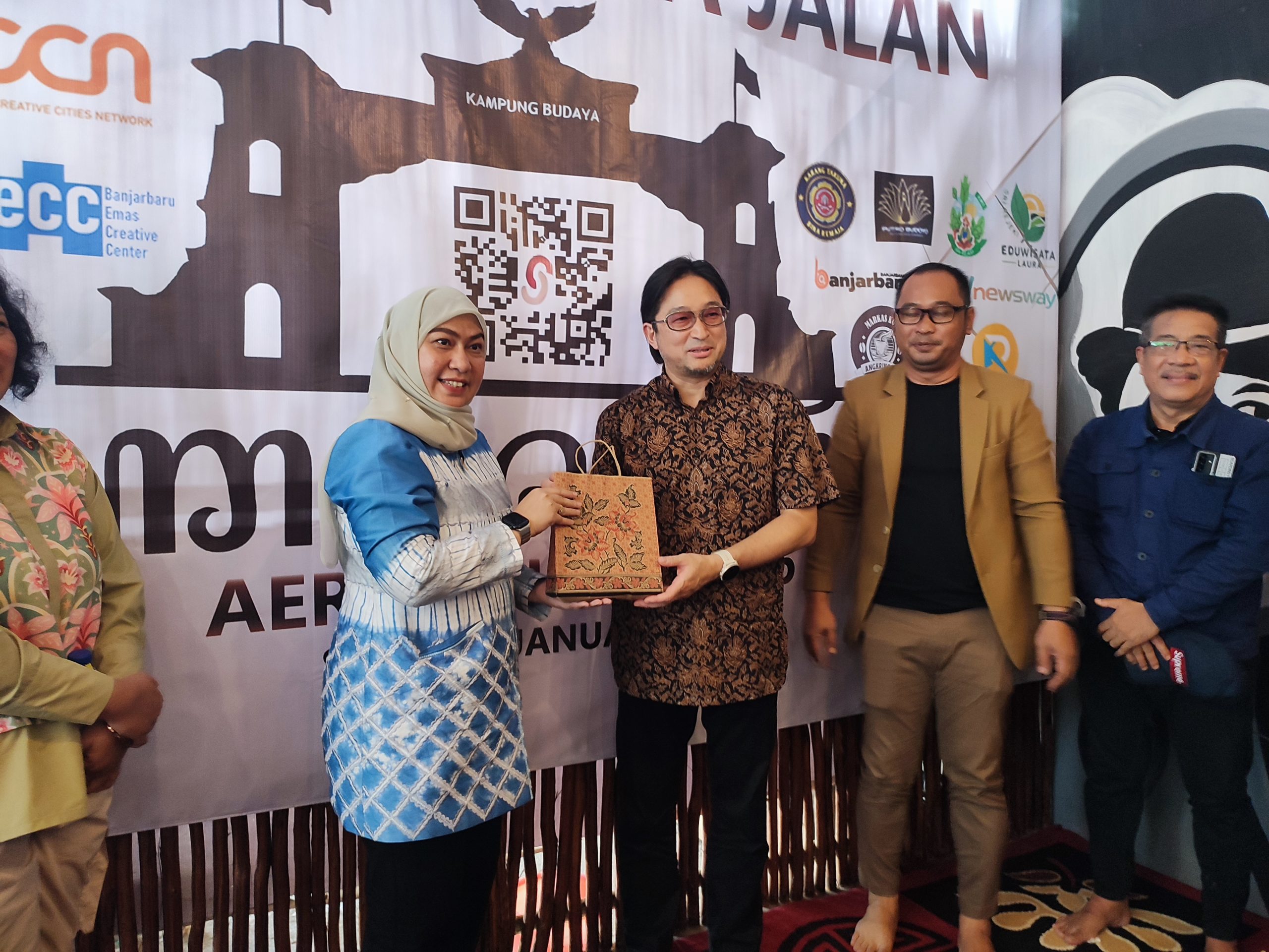 Kick Off Mbaroh Aero Kalcer 2026, Wali Kota Banjarbaru Dorong Diplomasi Budaya Lewat Prof. Kenta Kishi
