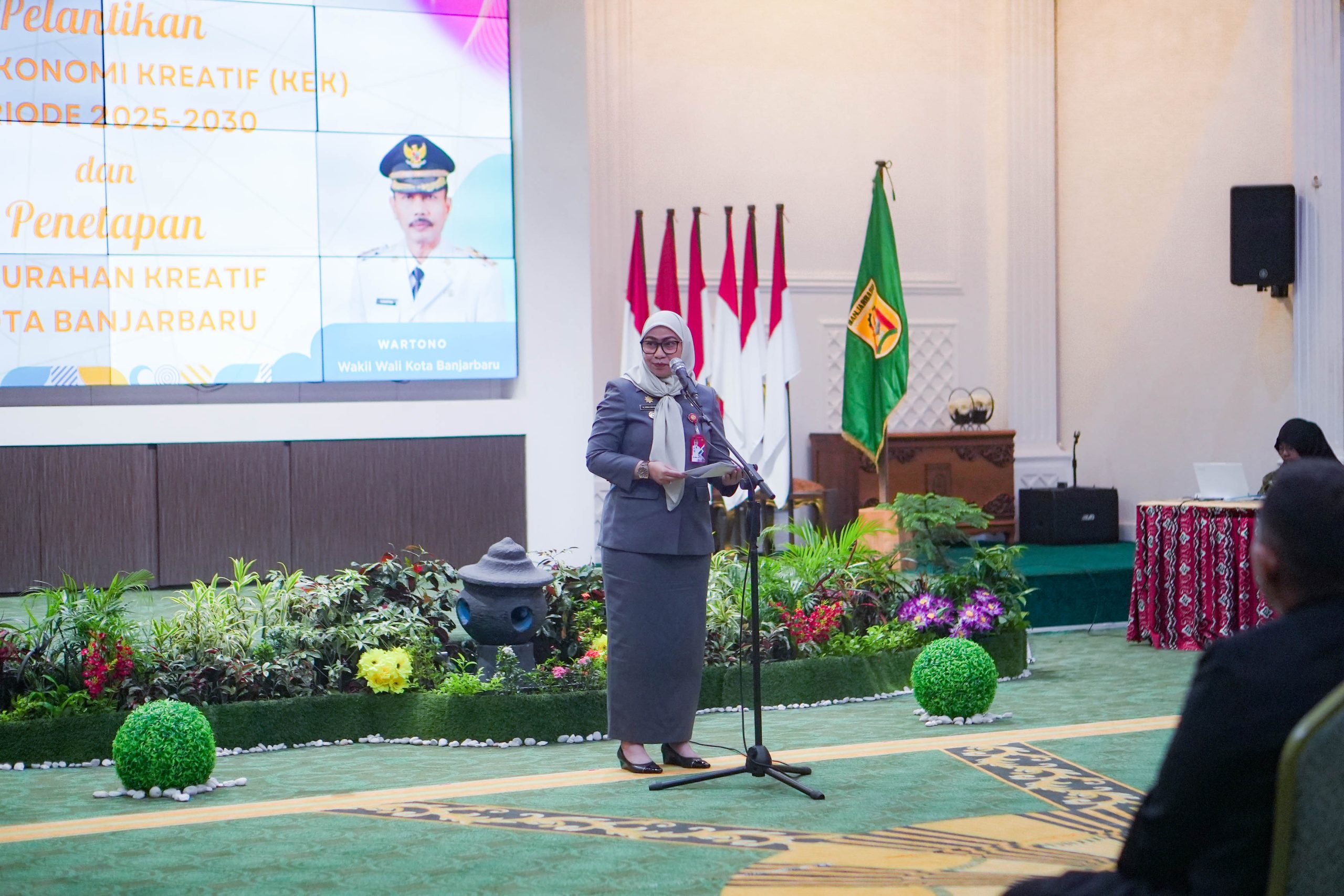Menuju Kota Kreatif Nasional dan Dunia, Wali Kota Banjarbaru Hj. Erna Lisa Halaby Tekankan Peran Camat dan Lurah dalam Gerakan Ekraf