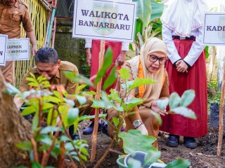 Wali Kota Banjarbaru Hj. Erna Lisa Halaby Resmikan Program Ketahanan Pangan SD, Perkuat Percontohan Nasional ASRI