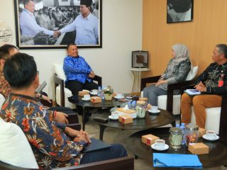 Wali Kota Hj. Erna Lisa Halaby Jemput Dukungan Pusat demi UMKM Banjarbaru Emas