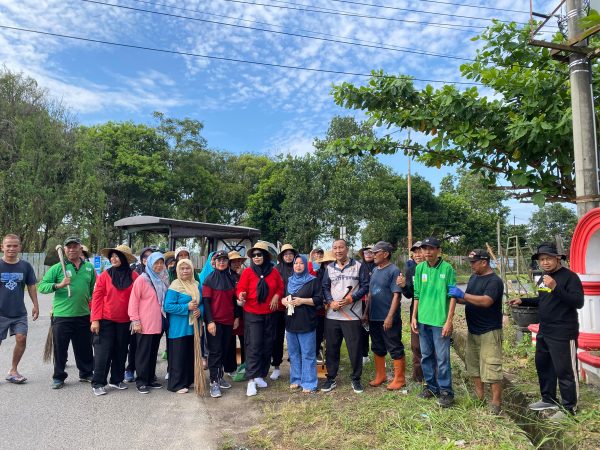 Implementasi Arahan Wali Kota, RW 05 Kelurahan Syamsudin Noor Hidupkan Gerakan Indonesia Asri