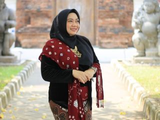 Semangat Kartini dari Cempaka: Kepemimpinan Wali Kota Lisa Menguatkan Perempuan Banjarbaru