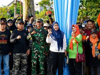 Wali Kota Hj. Erna Lisa Halaby Pimpin Susur Sungai, Seluruh Elemen Banjarbaru Utara Bergerak