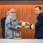 Kuatkan Layanan Transportasi Daerah Wali Kota Banjarbaru Tandatangani MoU dengan Pemerintah Pusat