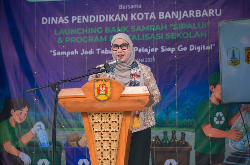 Sinergi dengan Bank kalsel, Wali Kota Resmikan Bank Sampah Si Palui di SDN 3 Kemuning