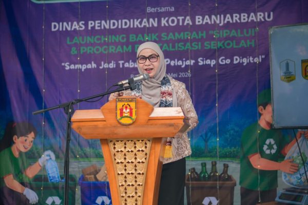 Sinergi dengan Bank kalsel, Wali Kota Resmikan Bank Sampah Si Palui di SDN 3 Kemuning