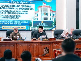 Wali Kota dan DPRD Sahkan Perda RPPLH dan Penyelenggaraan Ketenagakerjaan  dalam Sidang Paripura
