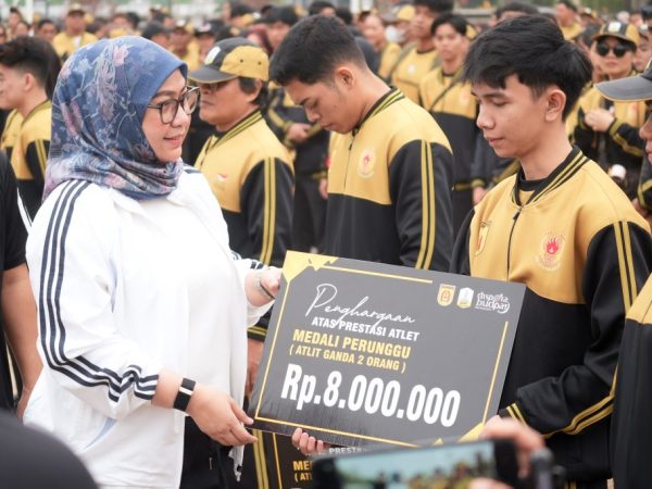 Wali Kota Serahkan Bonus Atlet Porprov dan Peparprov 2025, Ini Pesan Beliau kepada Atlet dan Pelatih